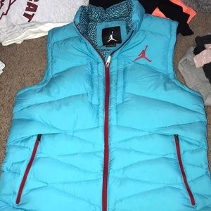 Jordan vest